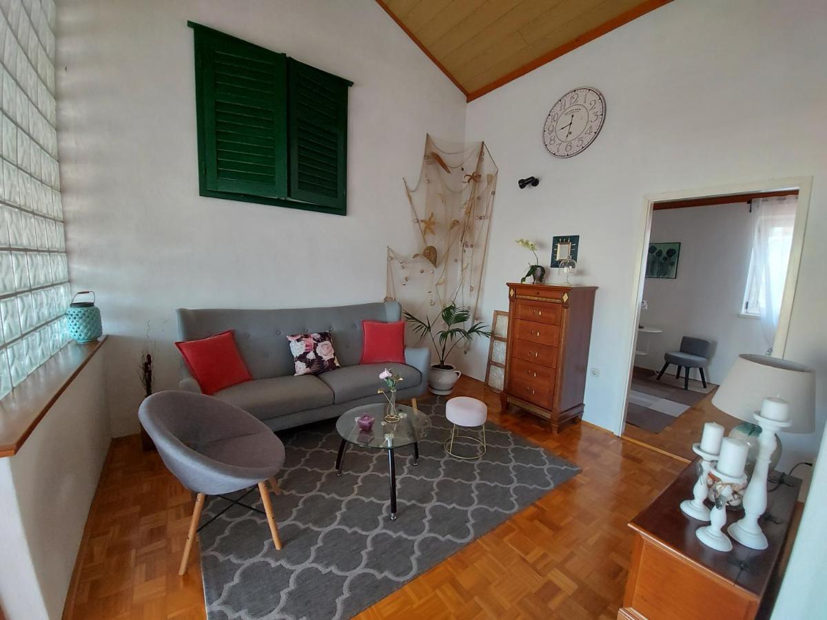 Apartments And Rooms Villa Dona Makarska Extérieur photo