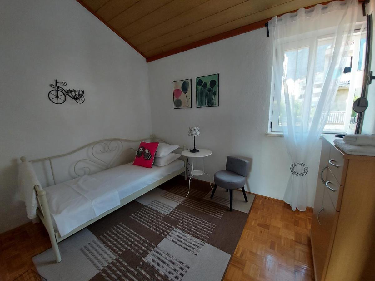 Apartments And Rooms Villa Dona Makarska Extérieur photo