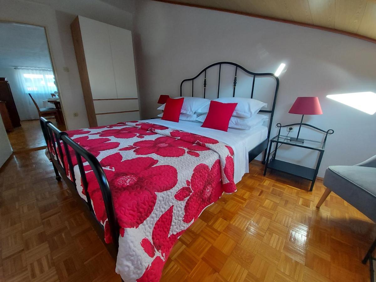 Apartments And Rooms Villa Dona Makarska Extérieur photo