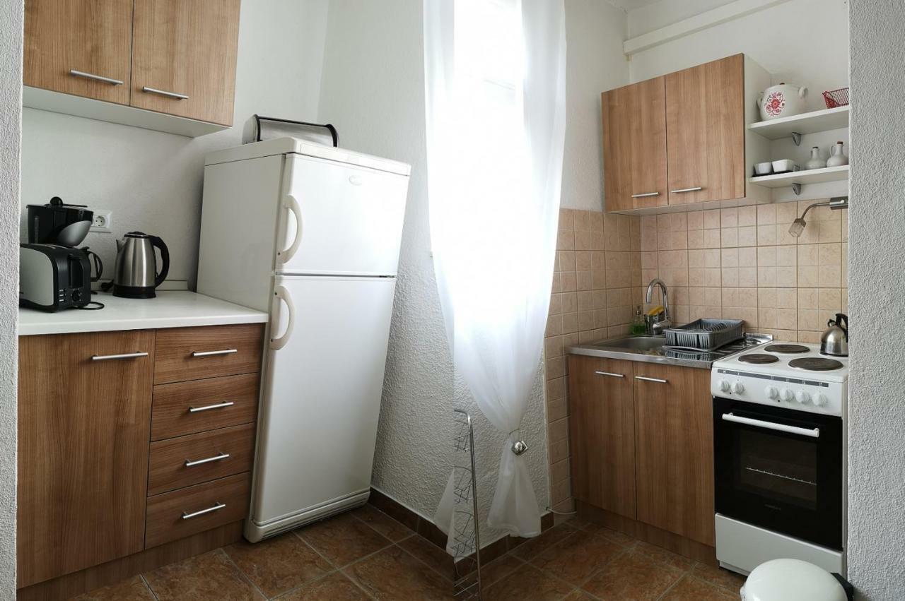 Apartments And Rooms Villa Dona Makarska Extérieur photo