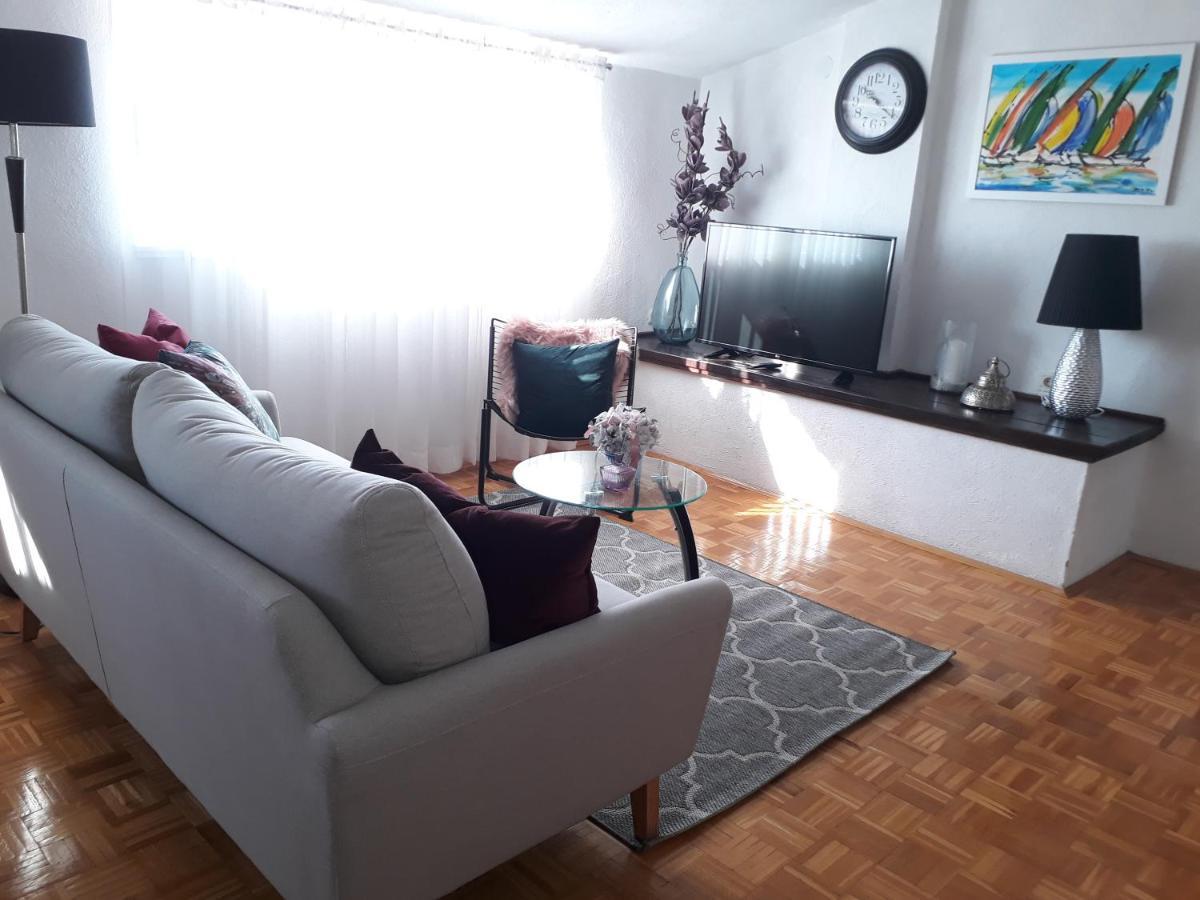 Apartments And Rooms Villa Dona Makarska Extérieur photo