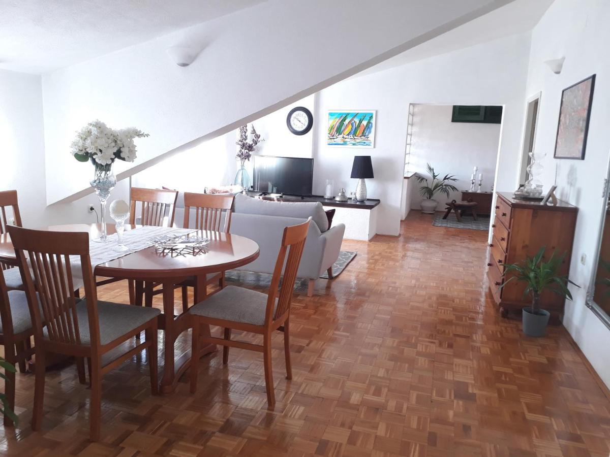 Apartments And Rooms Villa Dona Makarska Extérieur photo