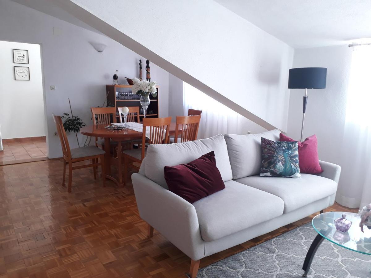 Apartments And Rooms Villa Dona Makarska Extérieur photo